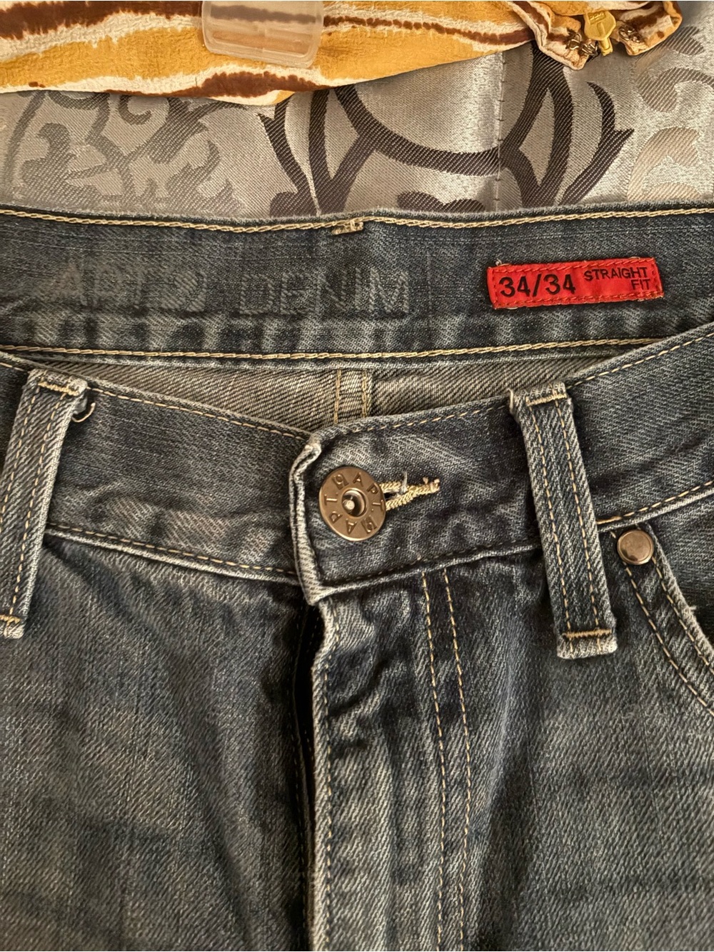 Apt. 9 Women's Straight Leg Blue Jeans